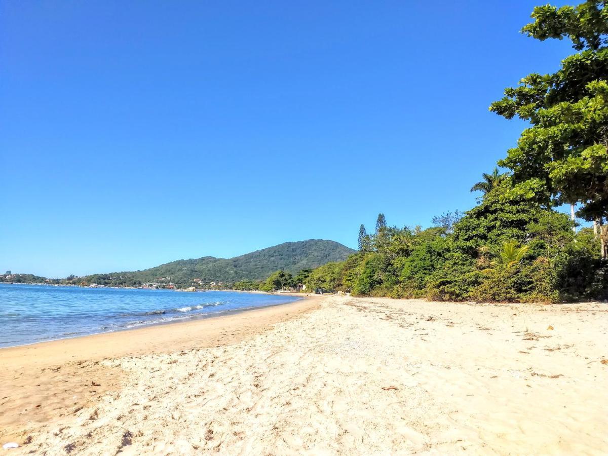 Linda Casa A 150M Da Praia E Prox Ao Beto Carrero Пенья Экстерьер фото